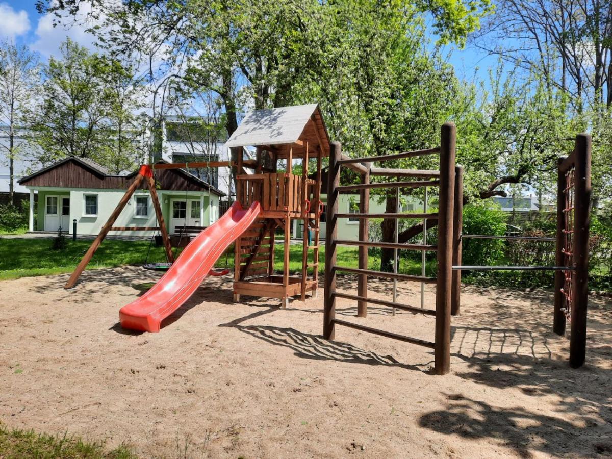 Jembo Park Hotel Єна Екстер'єр фото